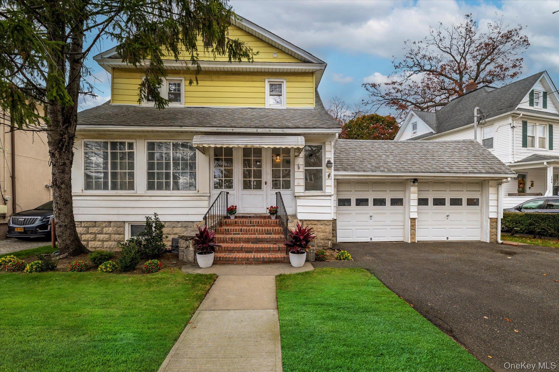 #1 photo, 108 Earle Avenue, מחוז נסאו Lynbrook , NY 11563