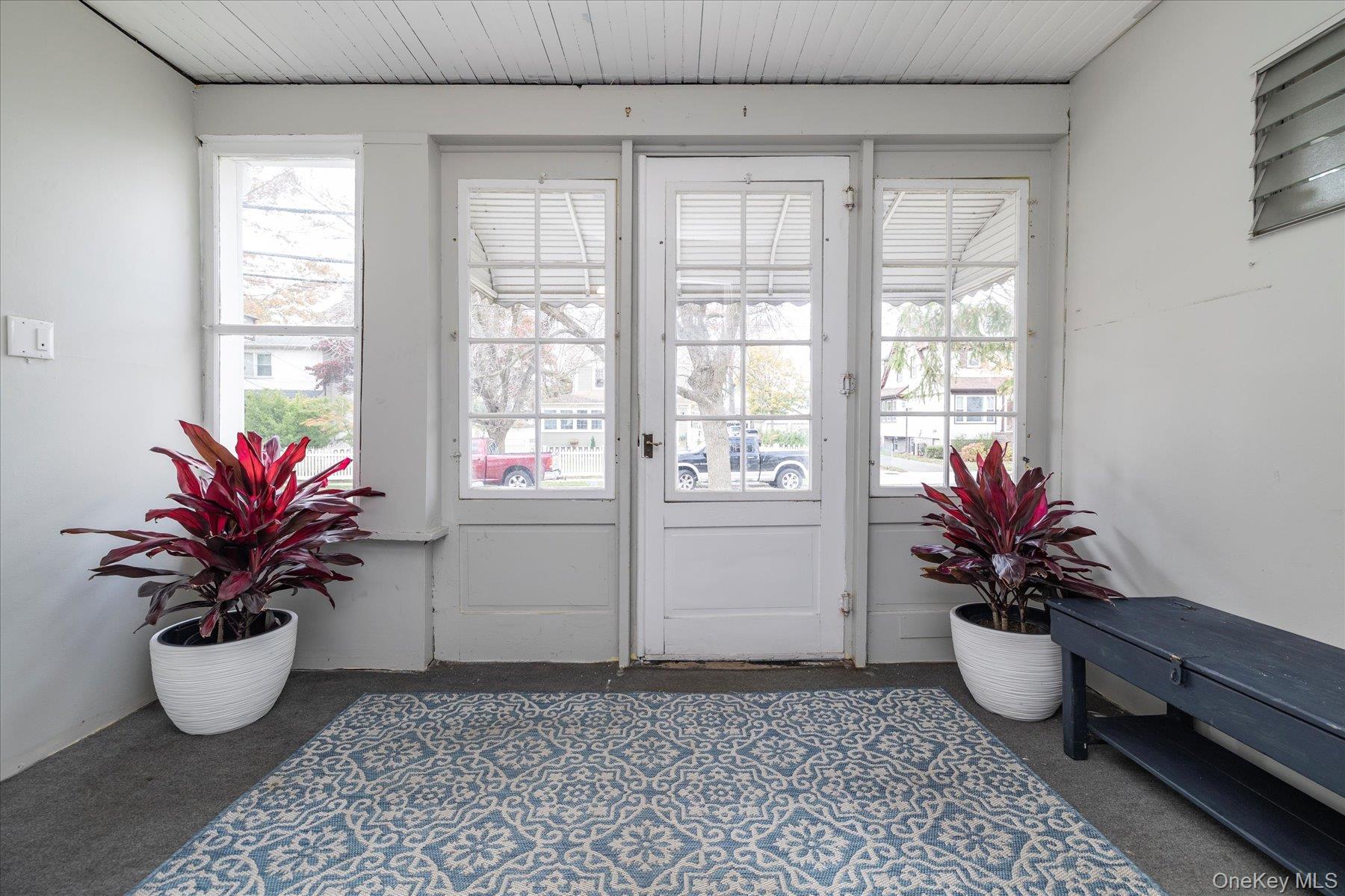 #3 photo, 108 Earle Avenue, מחוז נסאו Lynbrook , NY 11563