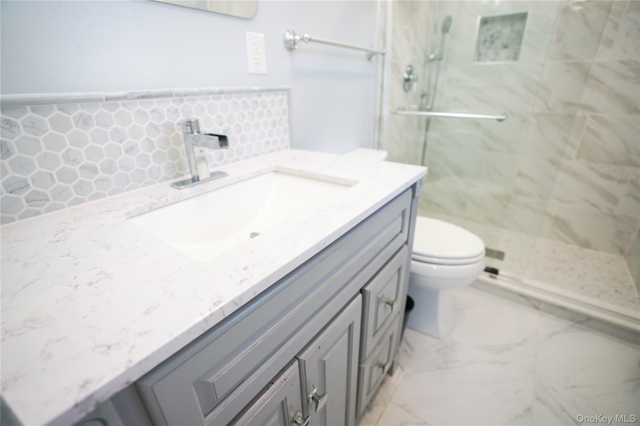 #16 photo, 90 Rockland Drive, Jericho , NY 11753