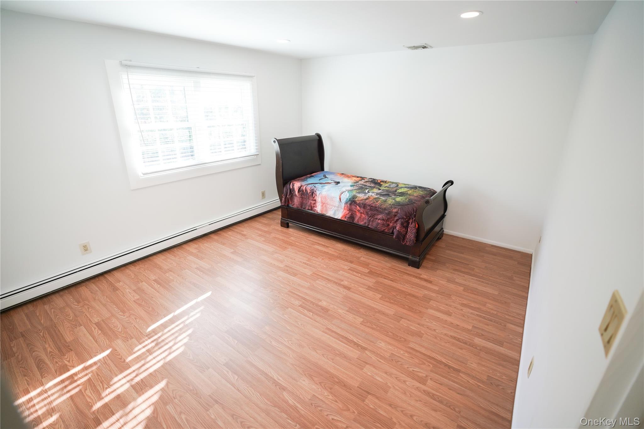 #17 photo, 90 Rockland Drive, Jericho , NY 11753