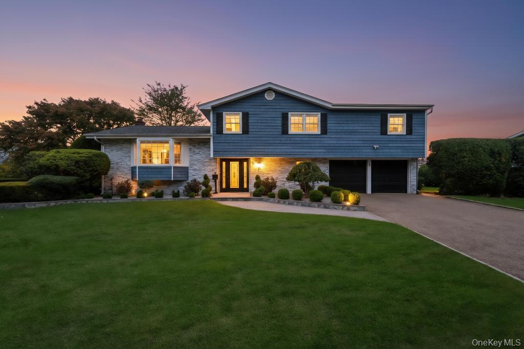 #2 photo, 90 Rockland Drive, Jericho , NY 11753