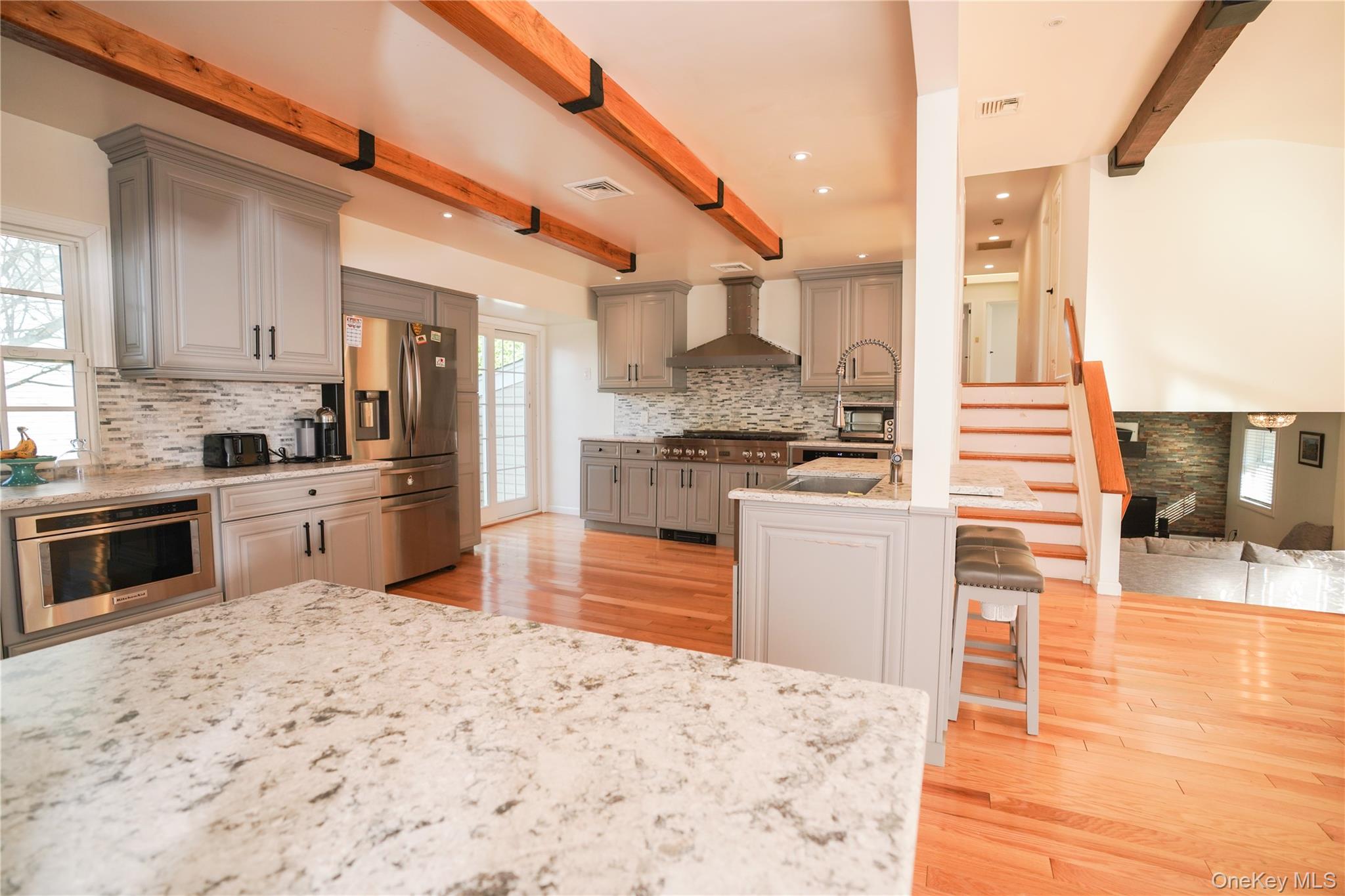 #7 photo, 90 Rockland Drive, Jericho , NY 11753