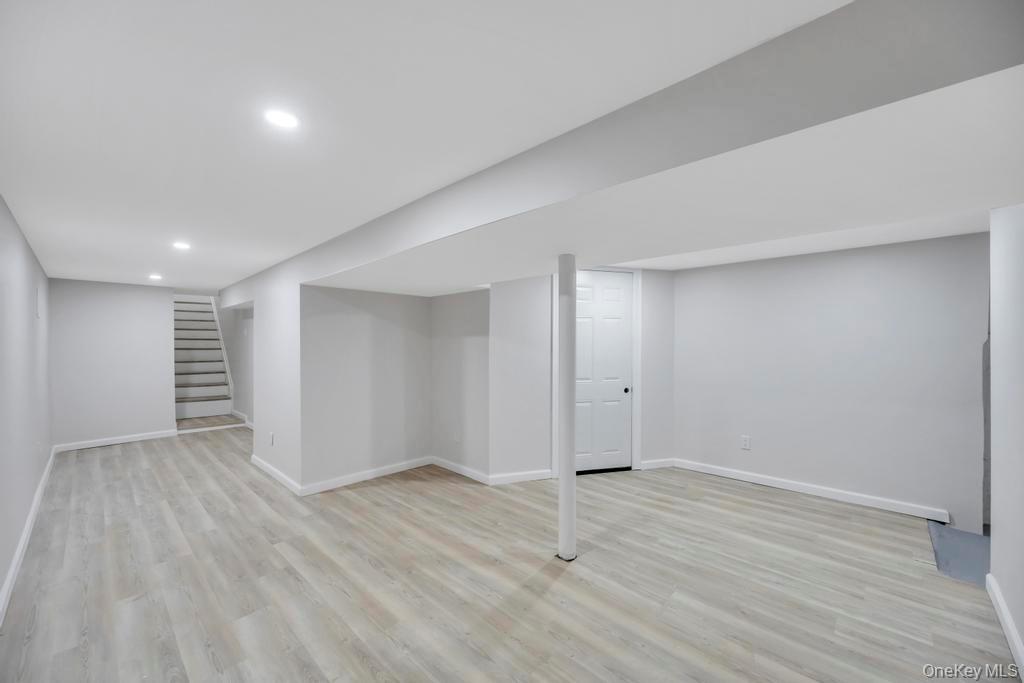 #19 photo, 27 Ash Street, 롱 아일랜드 Central Islip , NY 11722