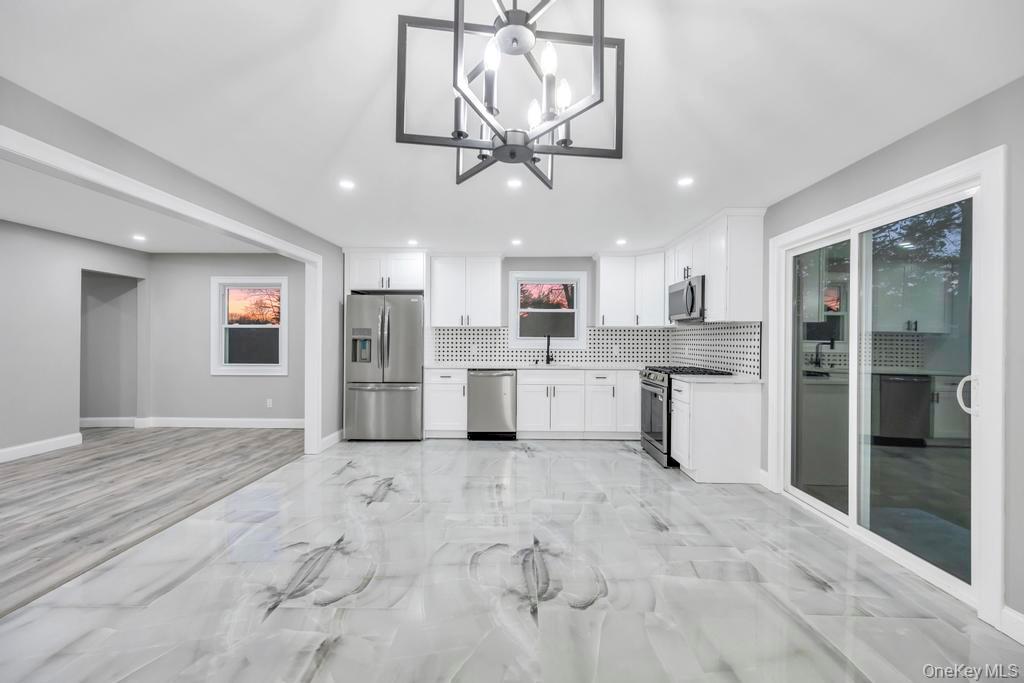 #3 photo, 27 Ash Street, 롱 아일랜드 Central Islip , NY 11722