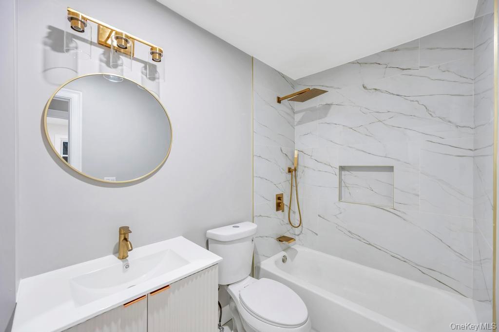 #8 photo, 27 Ash Street, 롱 아일랜드 Central Islip , NY 11722