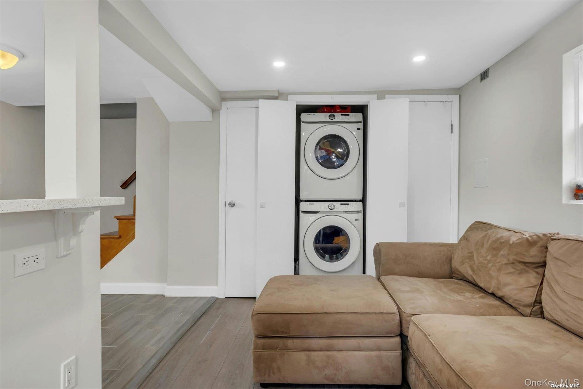 #14 photo, 14 Maple Street, Glenwood Landing , NY 11547