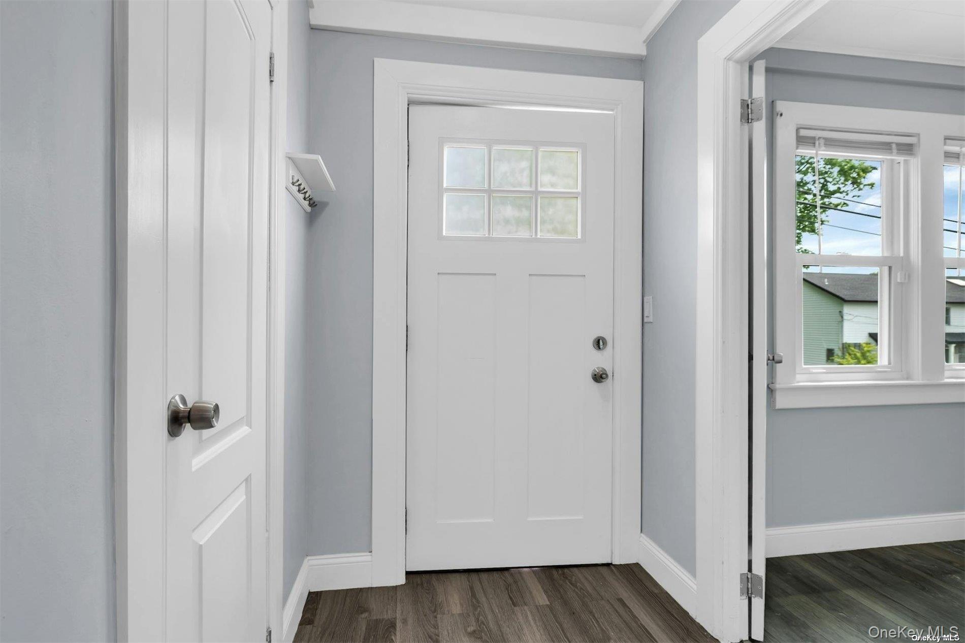 #2 photo, 14 Maple Street, Glenwood Landing , NY 11547