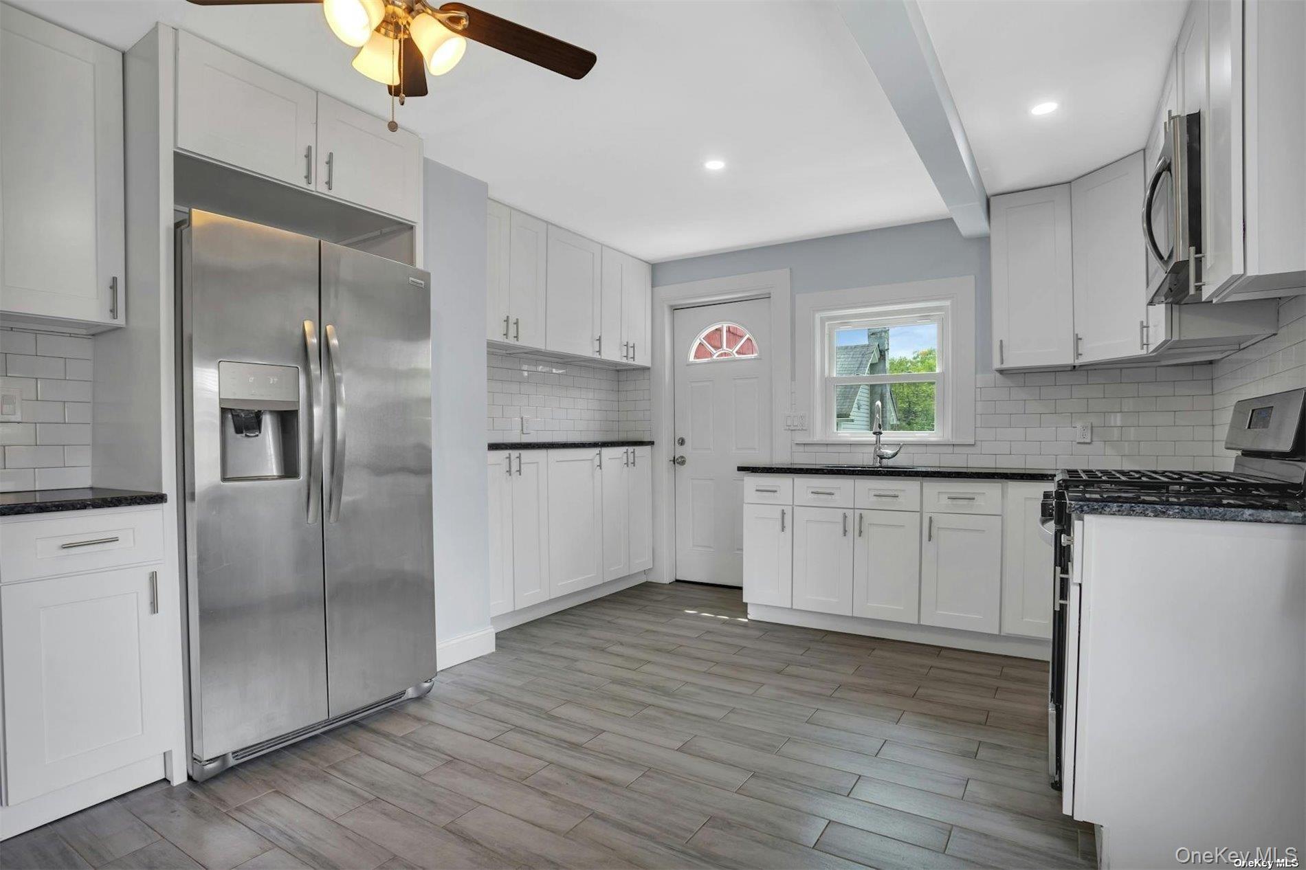 #5 photo, 14 Maple Street, Glenwood Landing , NY 11547