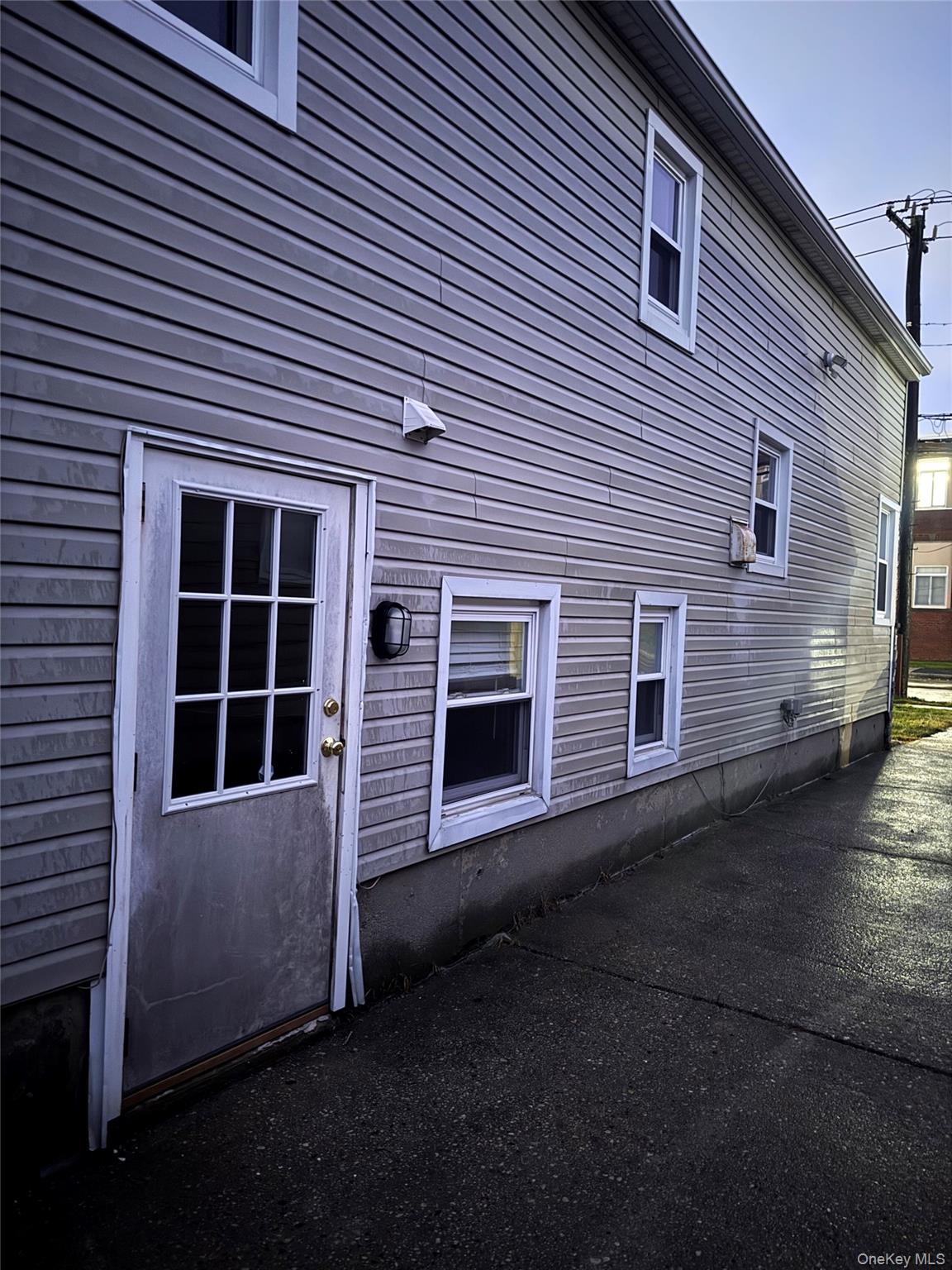 #1 photo, 62 Warwick Road, Нассау ‖ Island Park , NY 11558