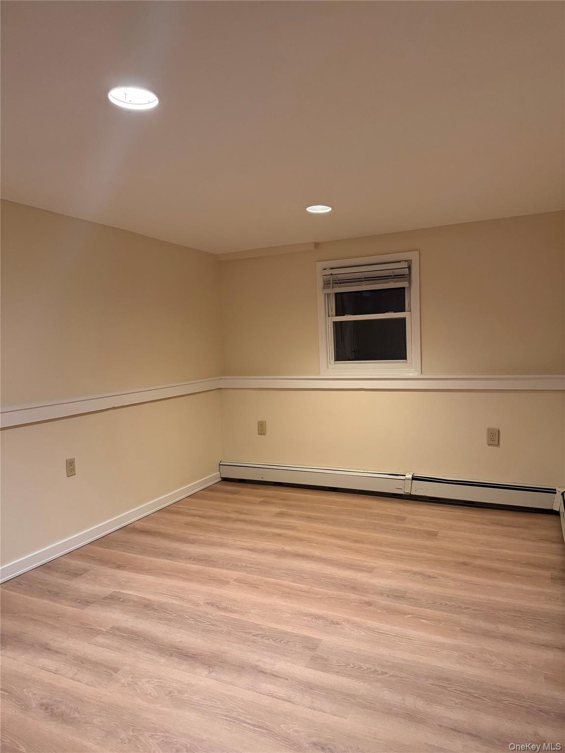 #7 photo, 62 Warwick Road, Нассау ‖ Island Park , NY 11558