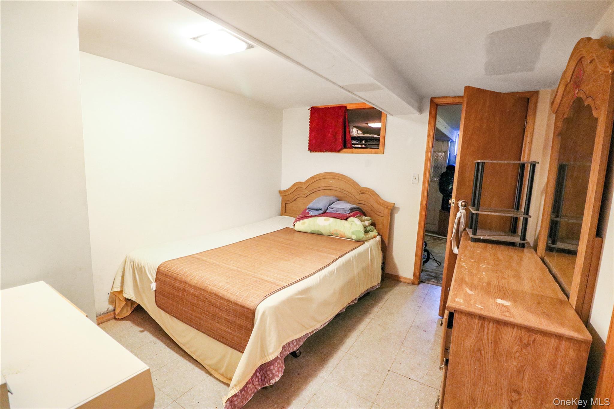 #13 photo, 21115 48th Avenue, Куинс ‖ Bayside , NY 11364