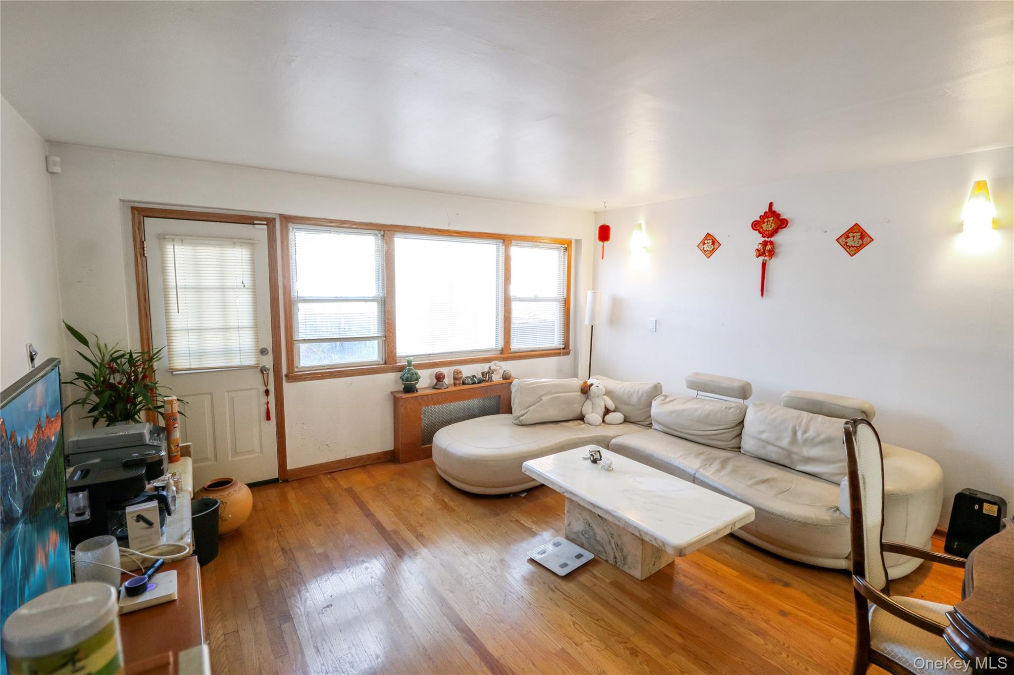 #3 photo, 21115 48th Avenue, Куинс ‖ Bayside , NY 11364