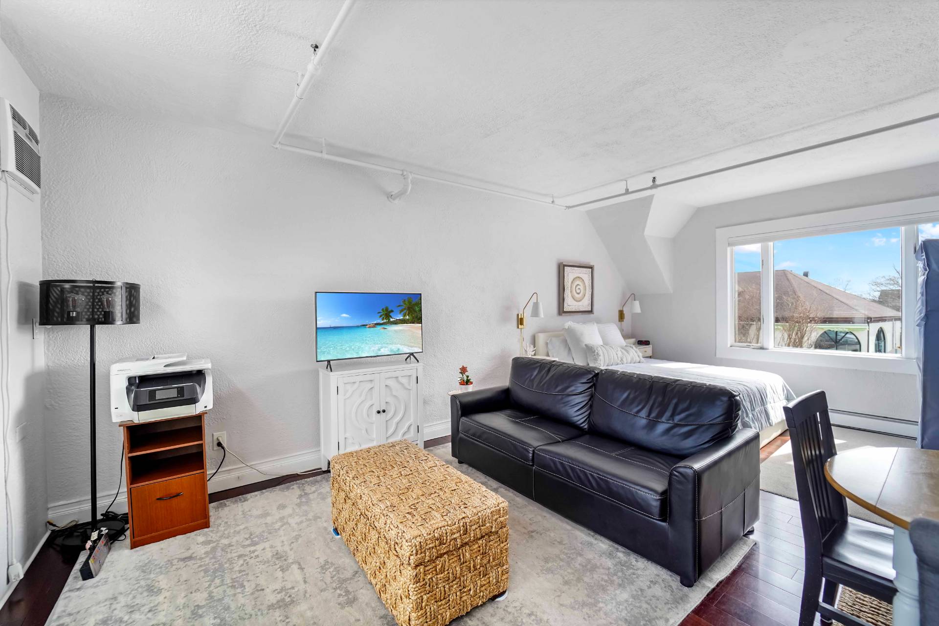 #1 photo, 52 Main Street, #1, Westhampton Beach , NY 11978