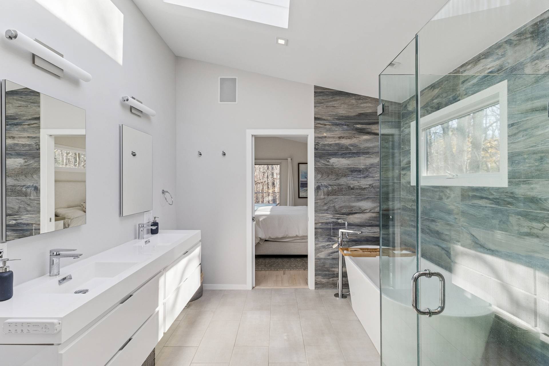 #21 photo, 56 North Woods Lane, East Hampton , NY 11937