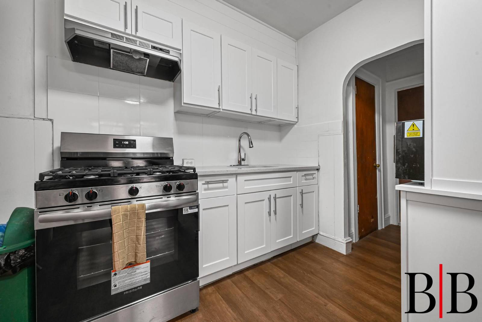 #13 photo, 1450 East 98 Street, Бруклин ‖ Canarsie , NY 11236