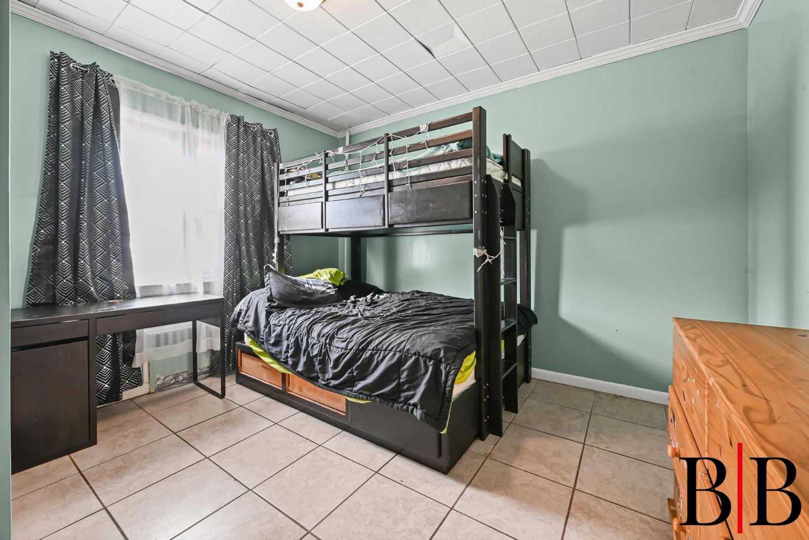 #7 photo, 1450 East 98 Street, Бруклин ‖ Canarsie , NY 11236