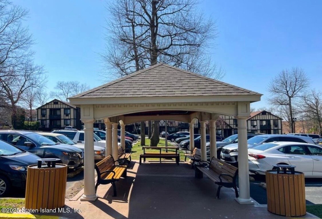 #13 photo, 2 Elmwood Park Dr, #211, Staten Island , NY 10314