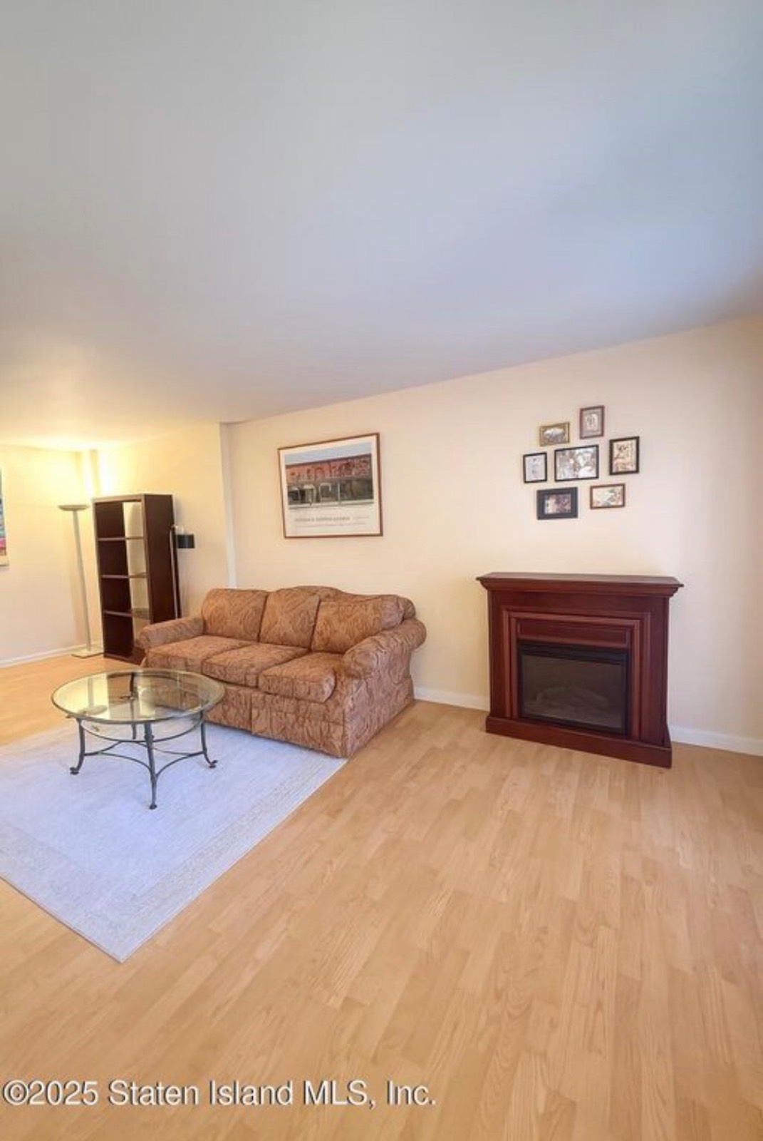 #5 photo, 2 Elmwood Park Dr, #211, Staten Island , NY 10314