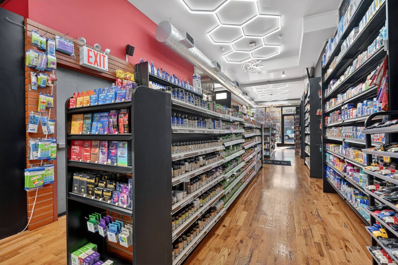 #28 photo, 219-225 Broad Street, Staten Island , NY 10304