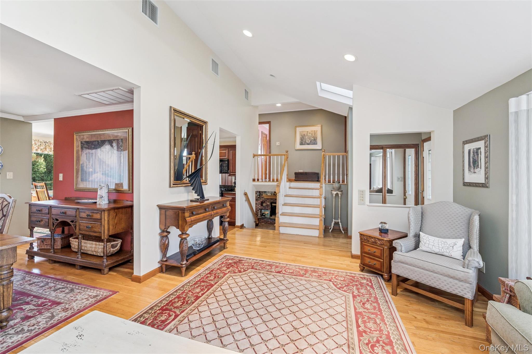 #4 photo, 1201 Day Street, Seaford , NY 11783