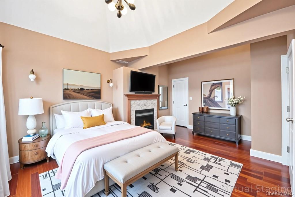 #18 photo, 277 Clocks Boulevard, East Massapequa , NY 11758