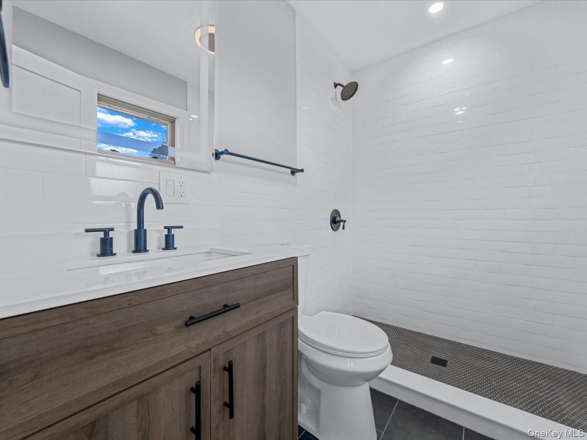 #10 photo, 3167 Morgan Drive, Wantagh , NY 11793