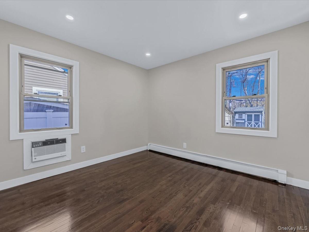 #11 photo, 3167 Morgan Drive, Wantagh , NY 11793