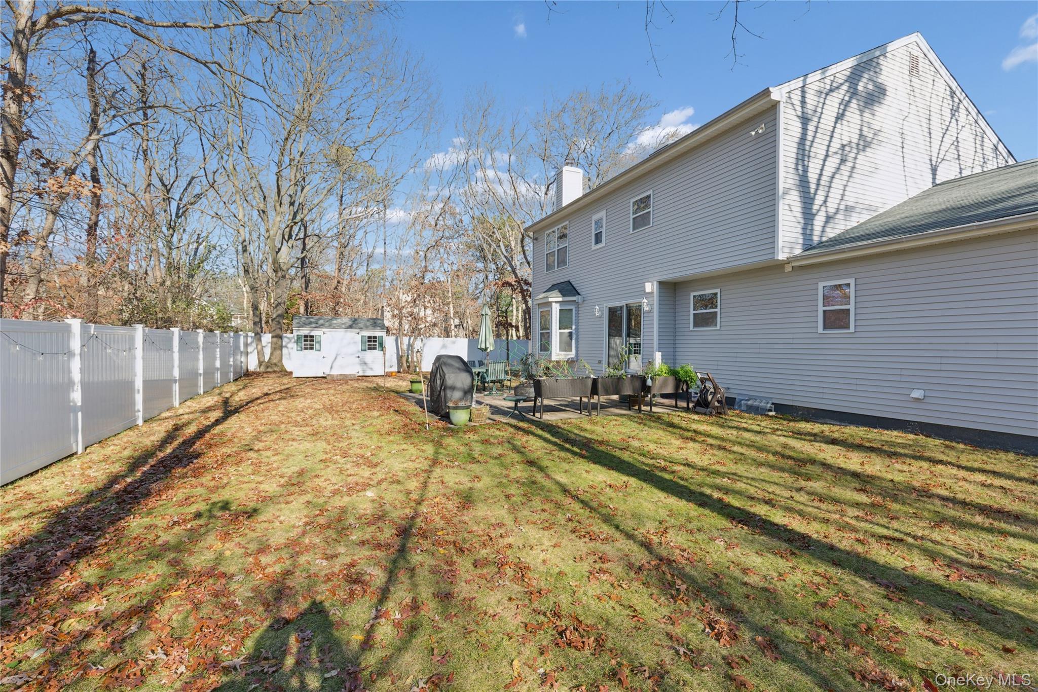 #8 photo, 262 Walker Avenue, 롱 아일랜드 East Patchogue , NY 11772