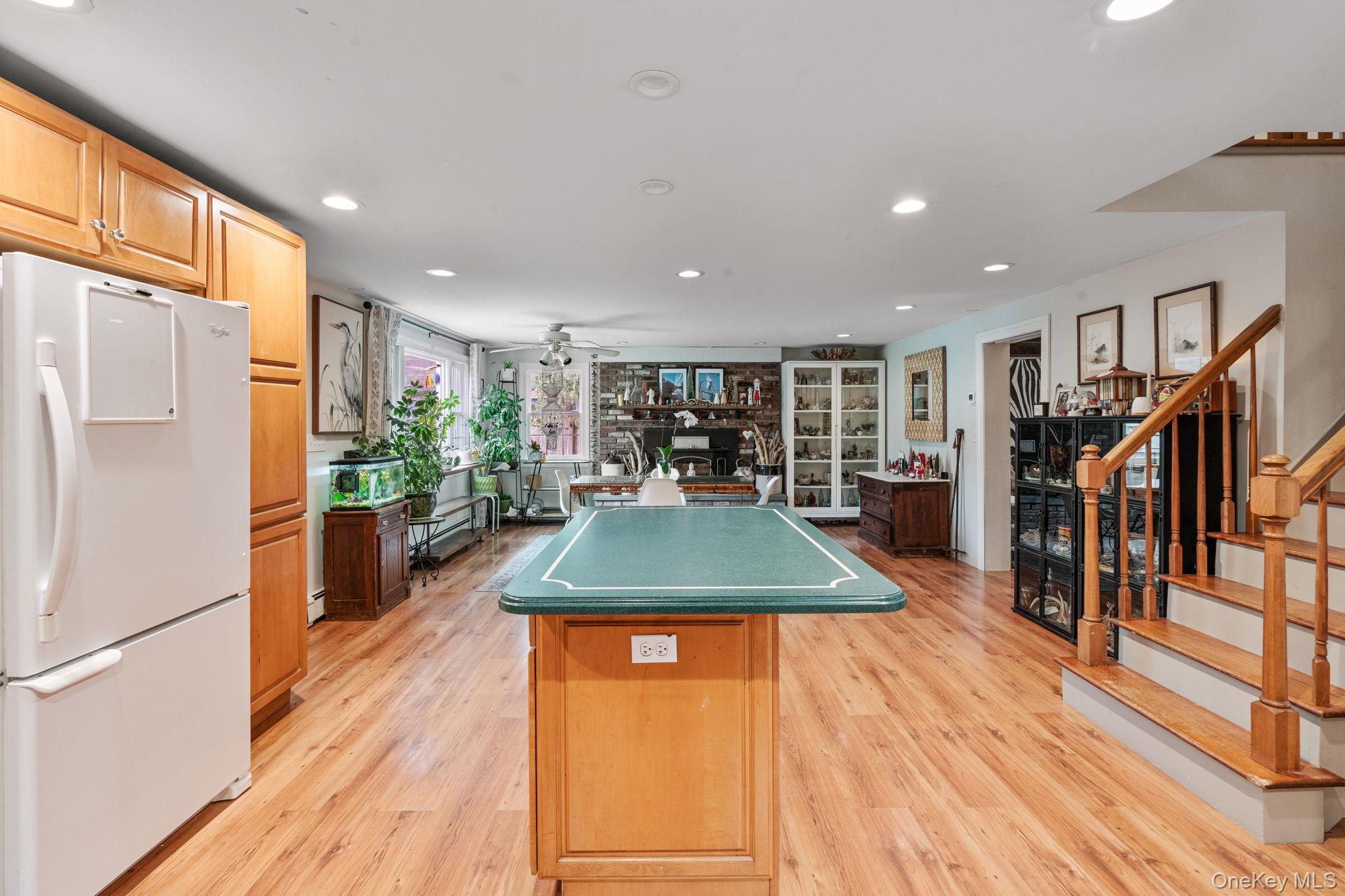 #10 photo, 170 North Country Road, 롱 아일랜드 Miller Place , NY 11764