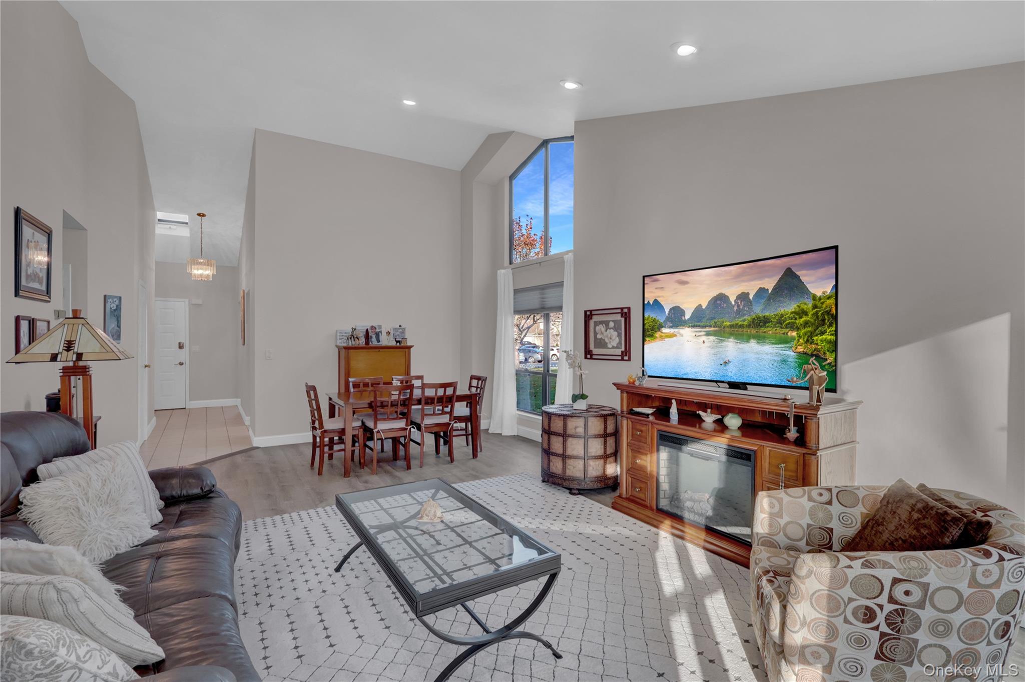 #15 photo, 248 Pond View Lane, מחוז סאפוק Smithtown , NY 11787