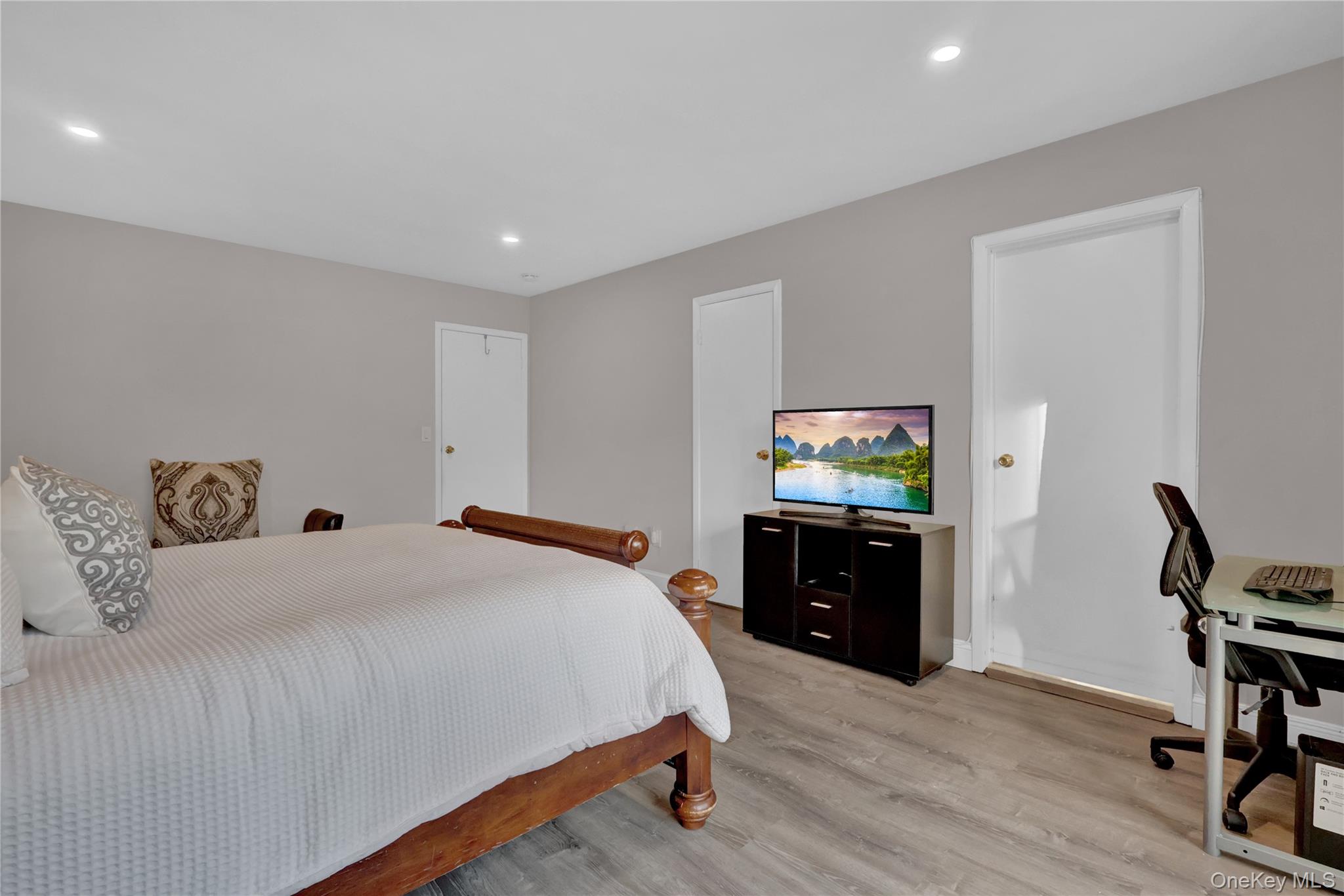 #18 photo, 248 Pond View Lane, מחוז סאפוק Smithtown , NY 11787