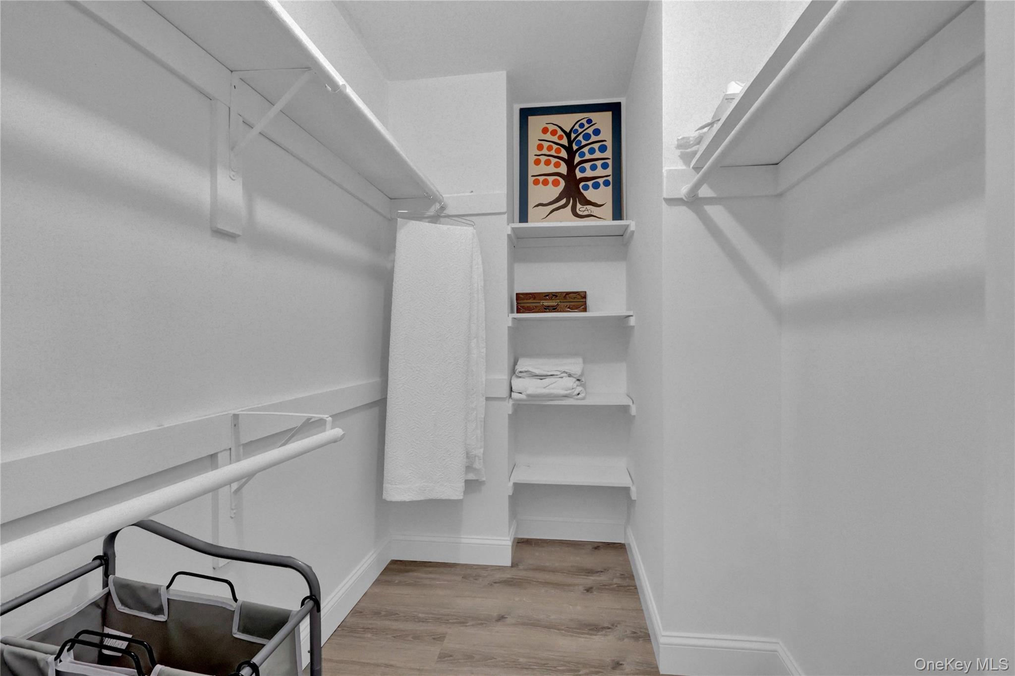 #19 photo, 248 Pond View Lane, מחוז סאפוק Smithtown , NY 11787