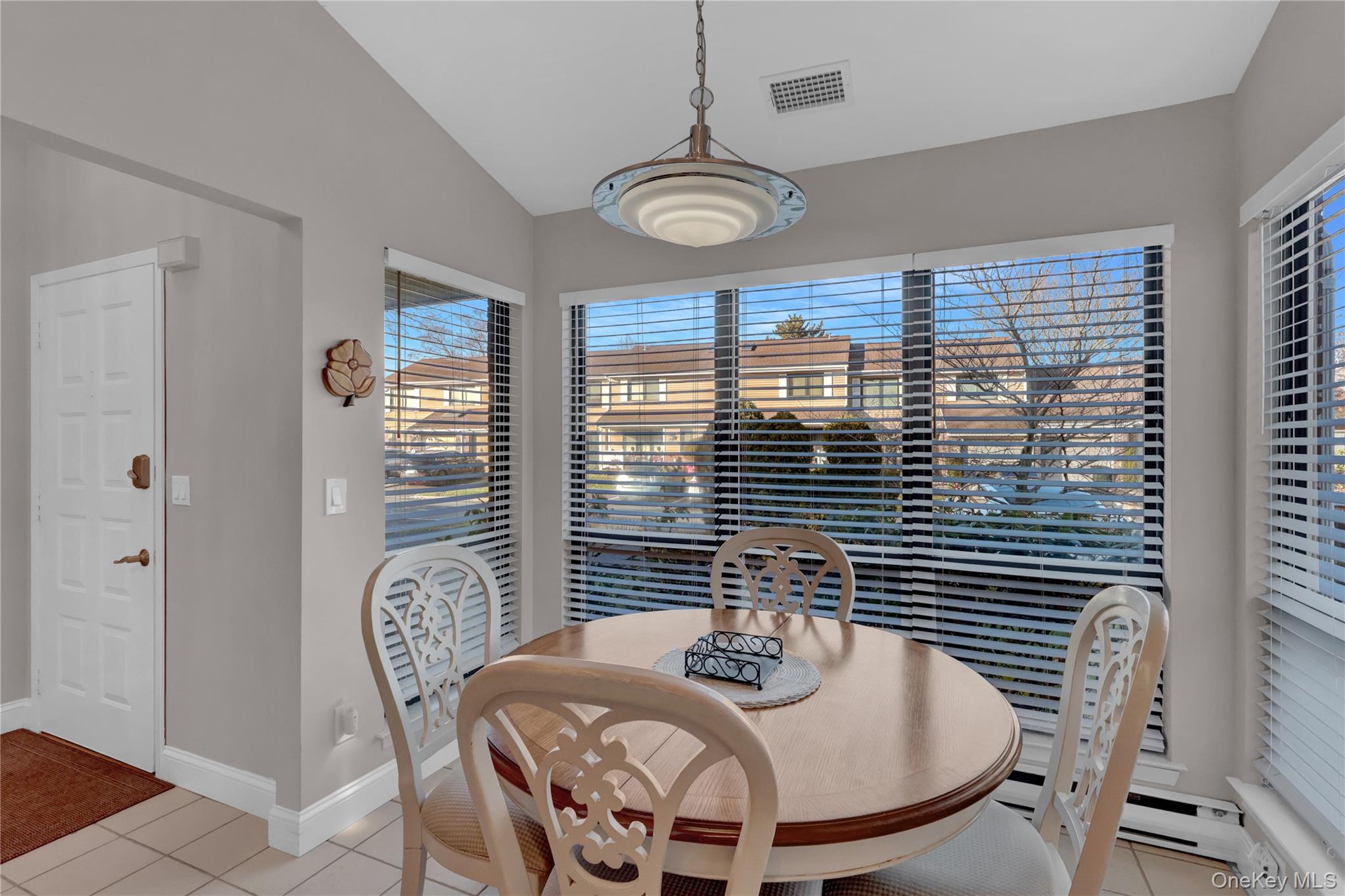 #5 photo, 248 Pond View Lane, מחוז סאפוק Smithtown , NY 11787