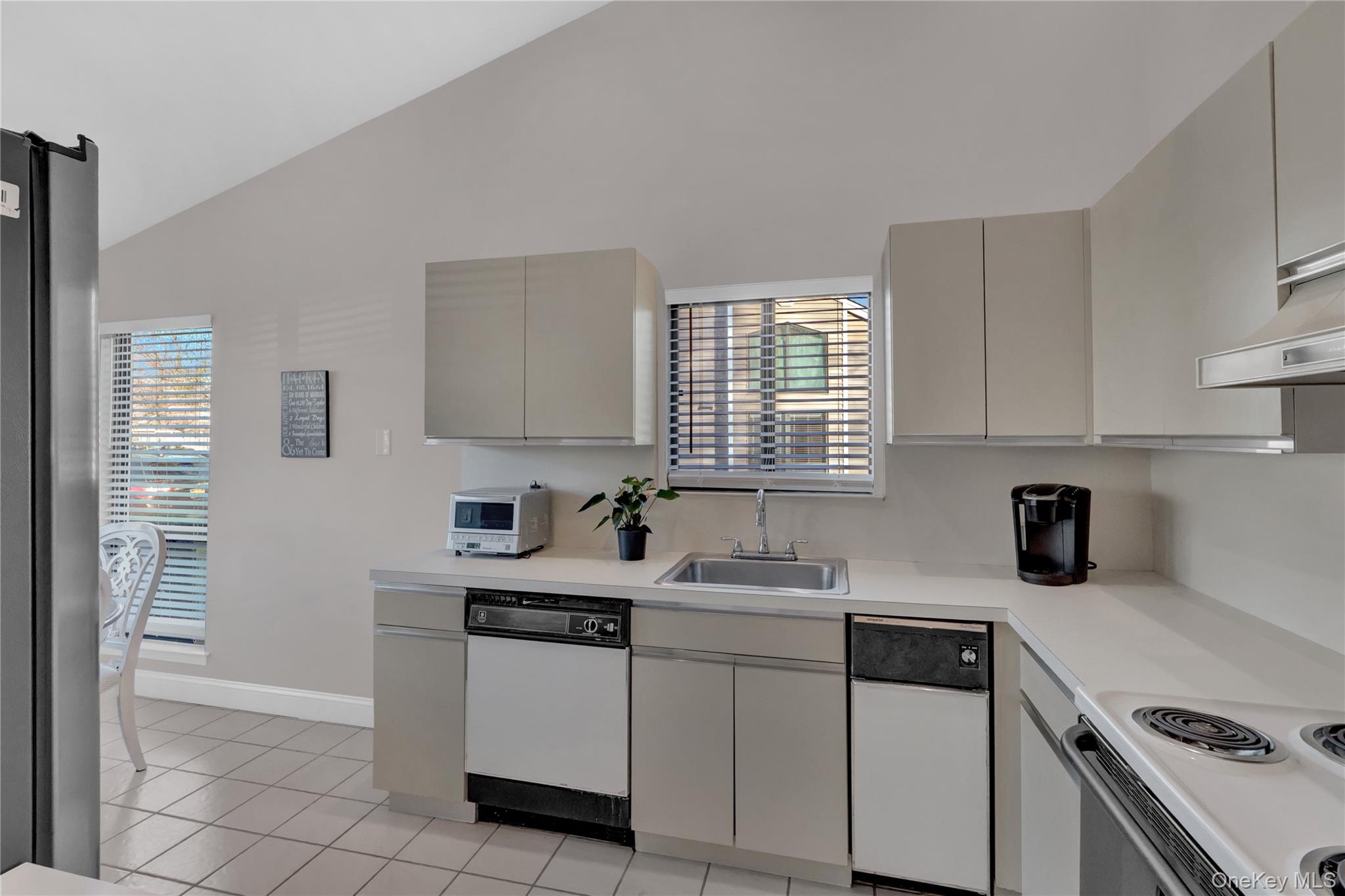 #8 photo, 248 Pond View Lane, מחוז סאפוק Smithtown , NY 11787