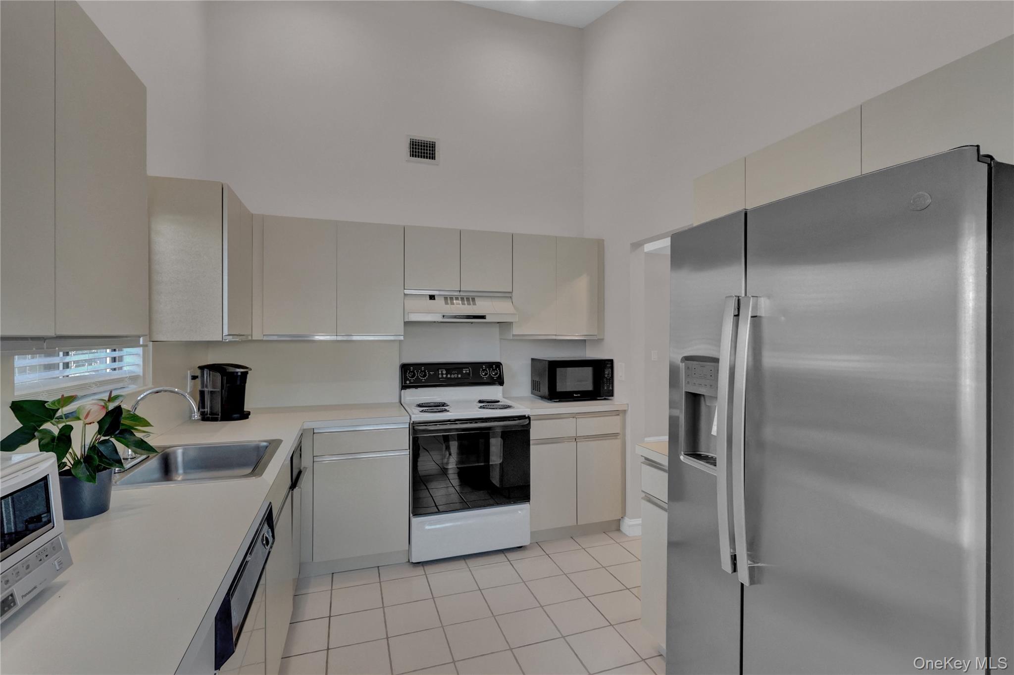 #9 photo, 248 Pond View Lane, מחוז סאפוק Smithtown , NY 11787