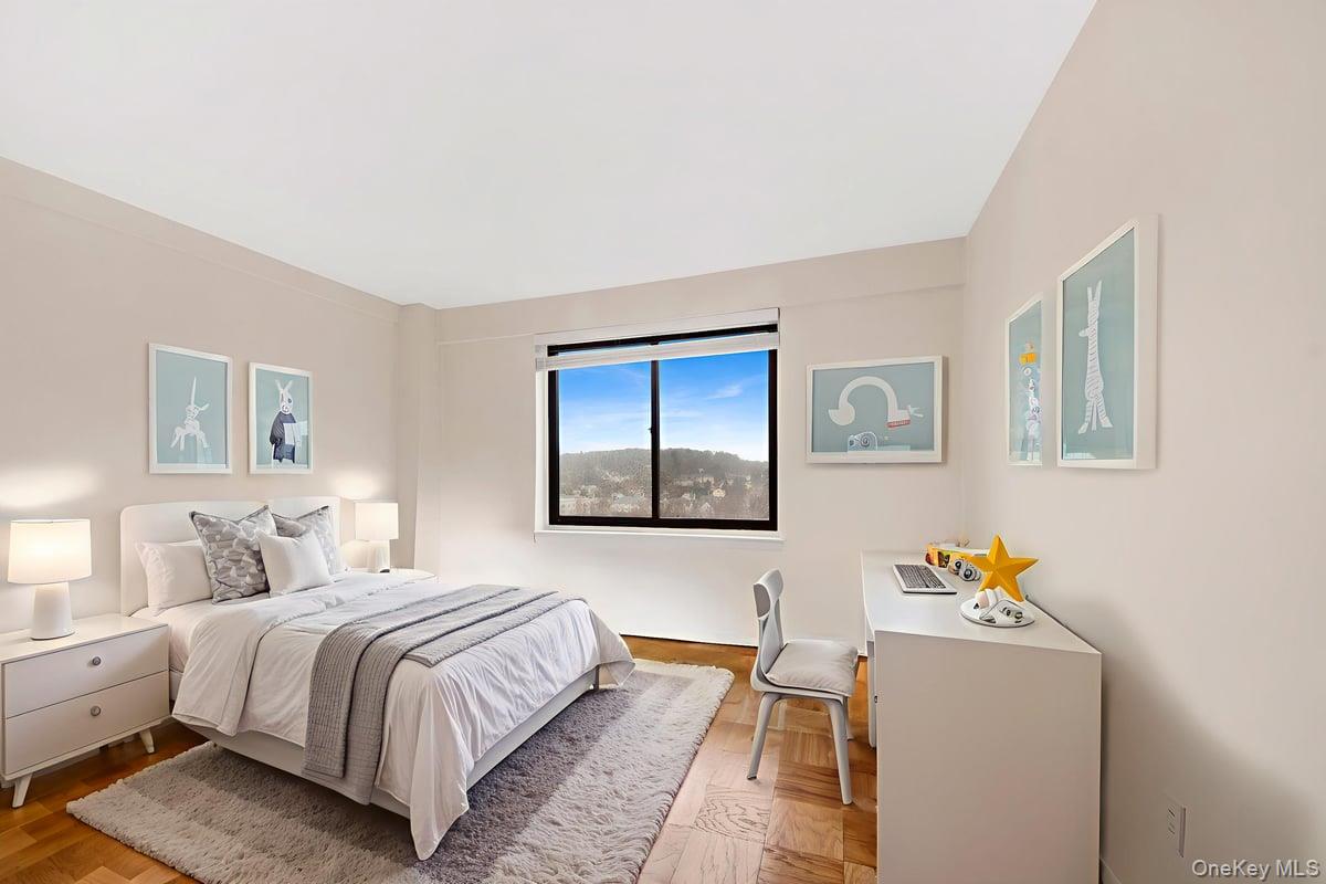 #8 photo, 25 Lake Street, White Plains , NY 10603