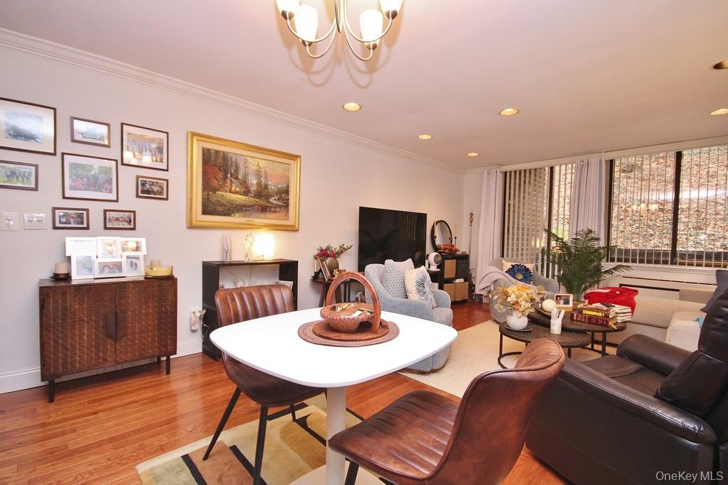 #1 photo, 1374 Midland Avenue, Bronxville , NY 10708