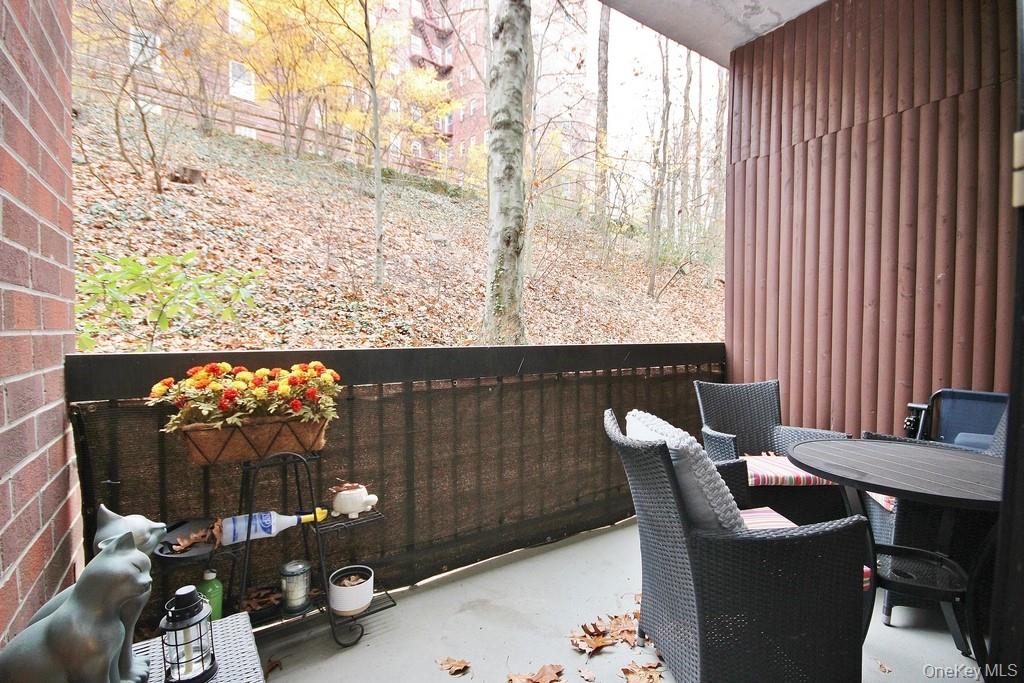 #17 photo, 1374 Midland Avenue, Bronxville , NY 10708