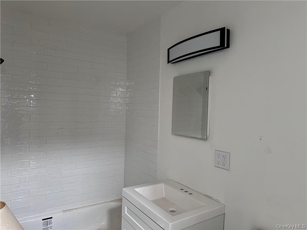 #7 photo, 60 Trafalgar Road, 纽约州 New Windsor , NY 12553