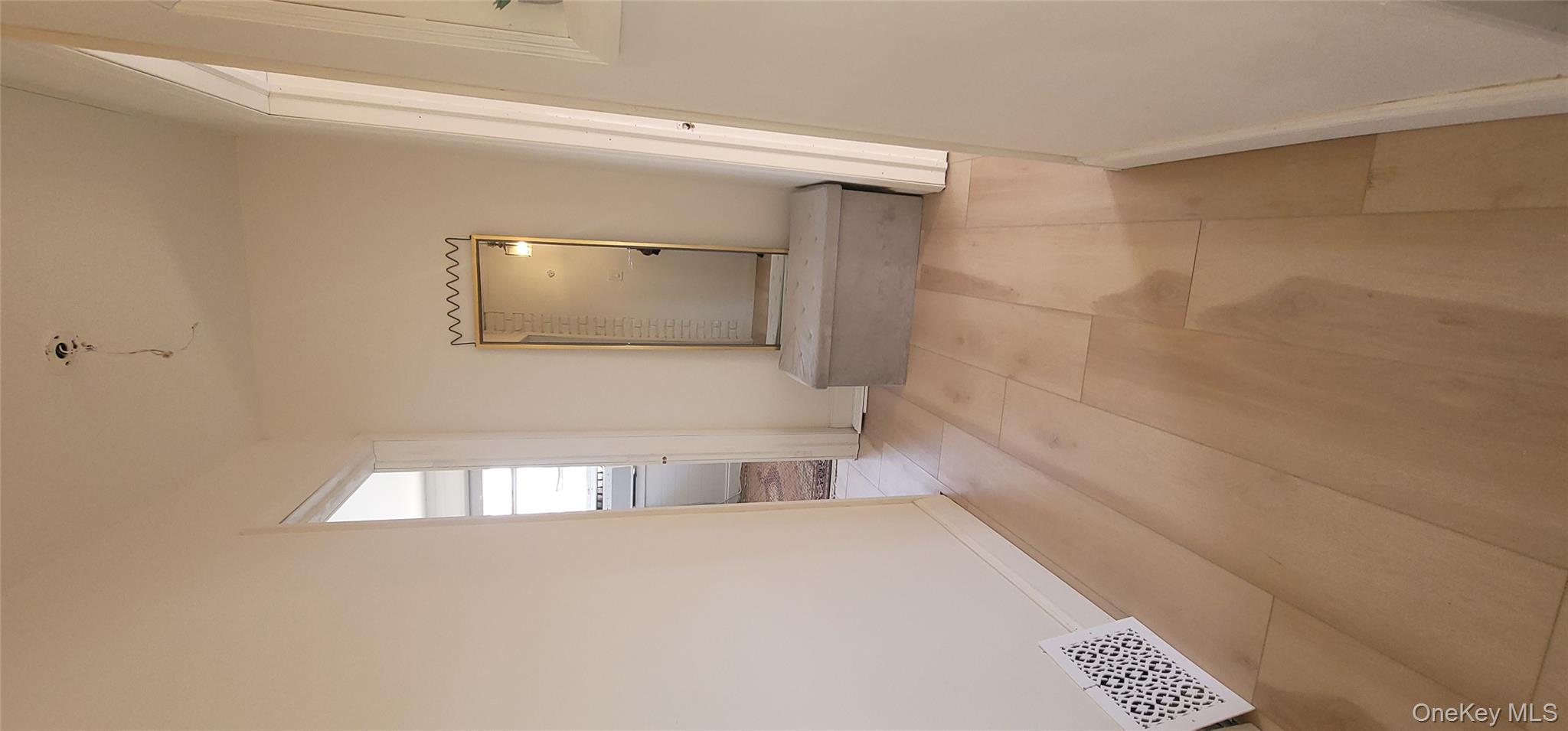 #17 photo, 351 Lake Shore Drive, 纽约州 Pine Bush , NY 12566