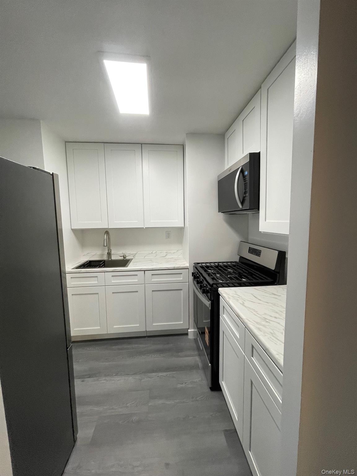 #16 photo, 155 Ferris Avenue, 纽约州 White Plains , NY 10603