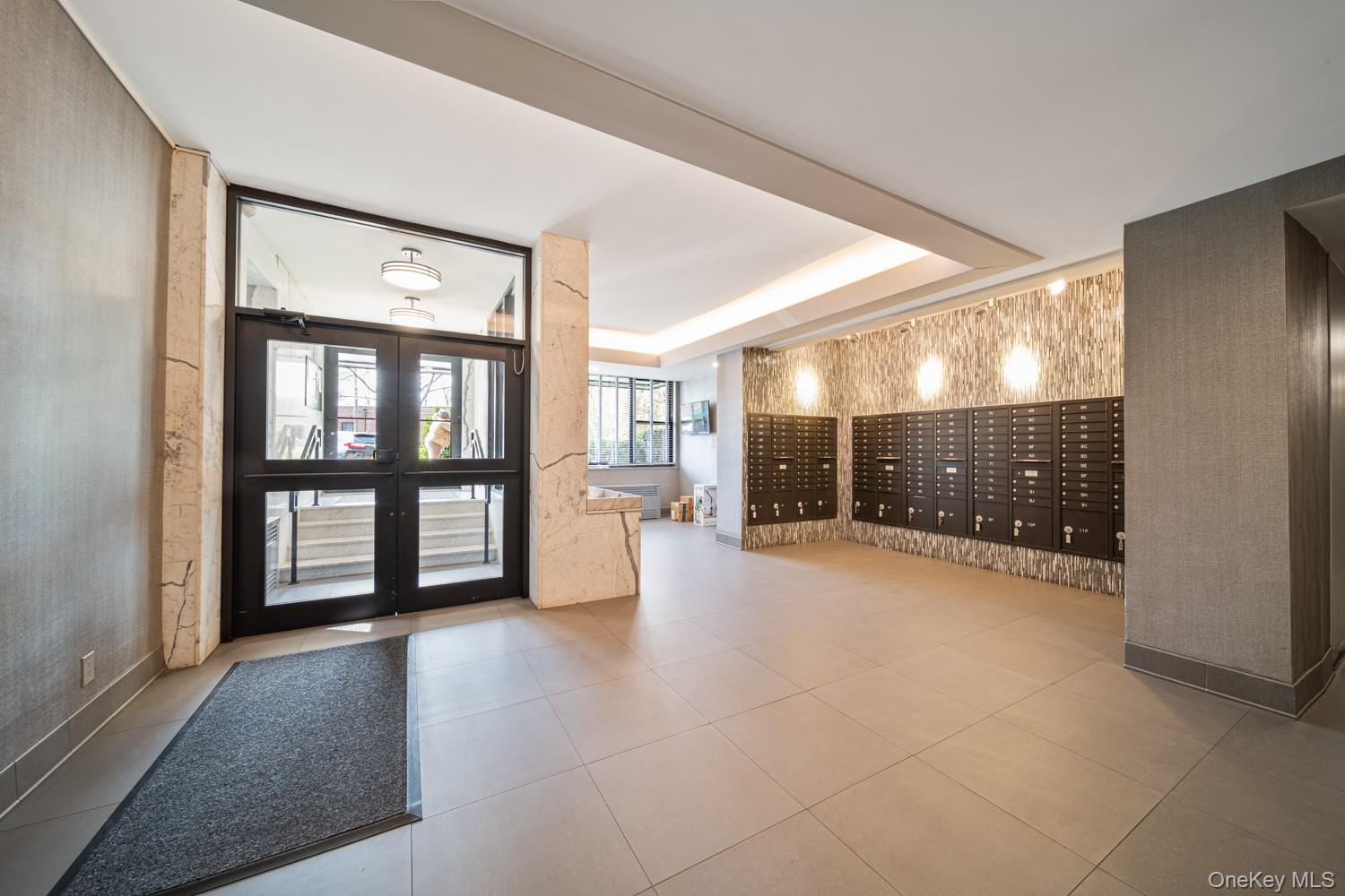 #2 photo, 155 Ferris Avenue, 纽约州 White Plains , NY 10603