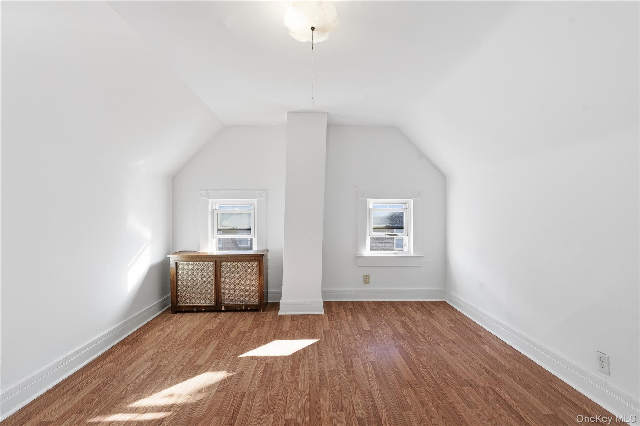 #10 photo, 226 Fourth Avenue, Pelham , NY 10803