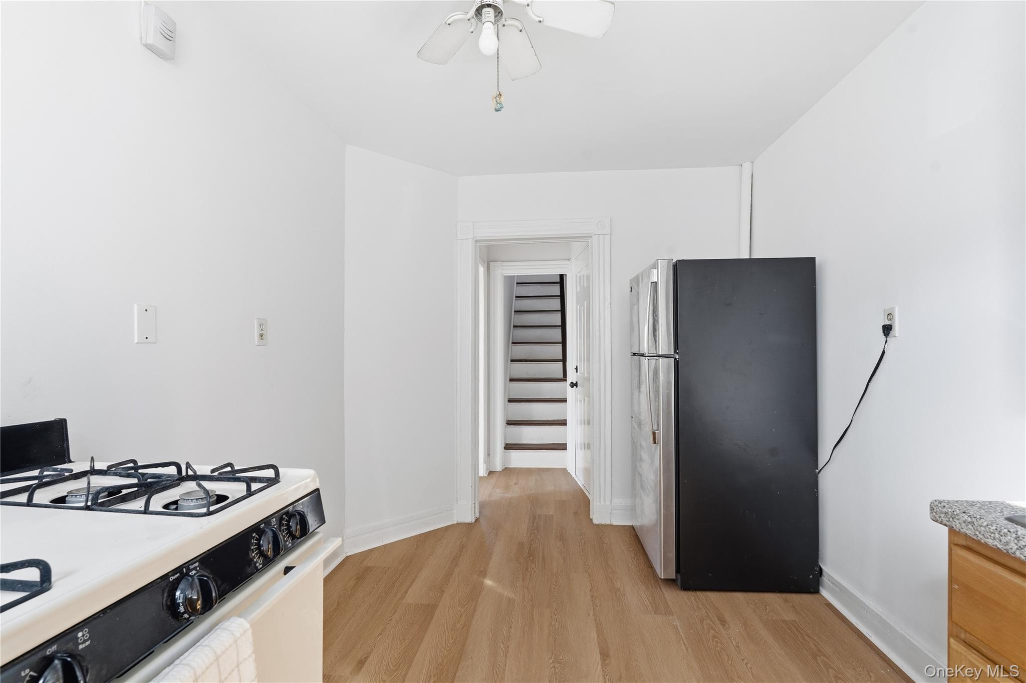 #4 photo, 226 Fourth Avenue, Pelham , NY 10803