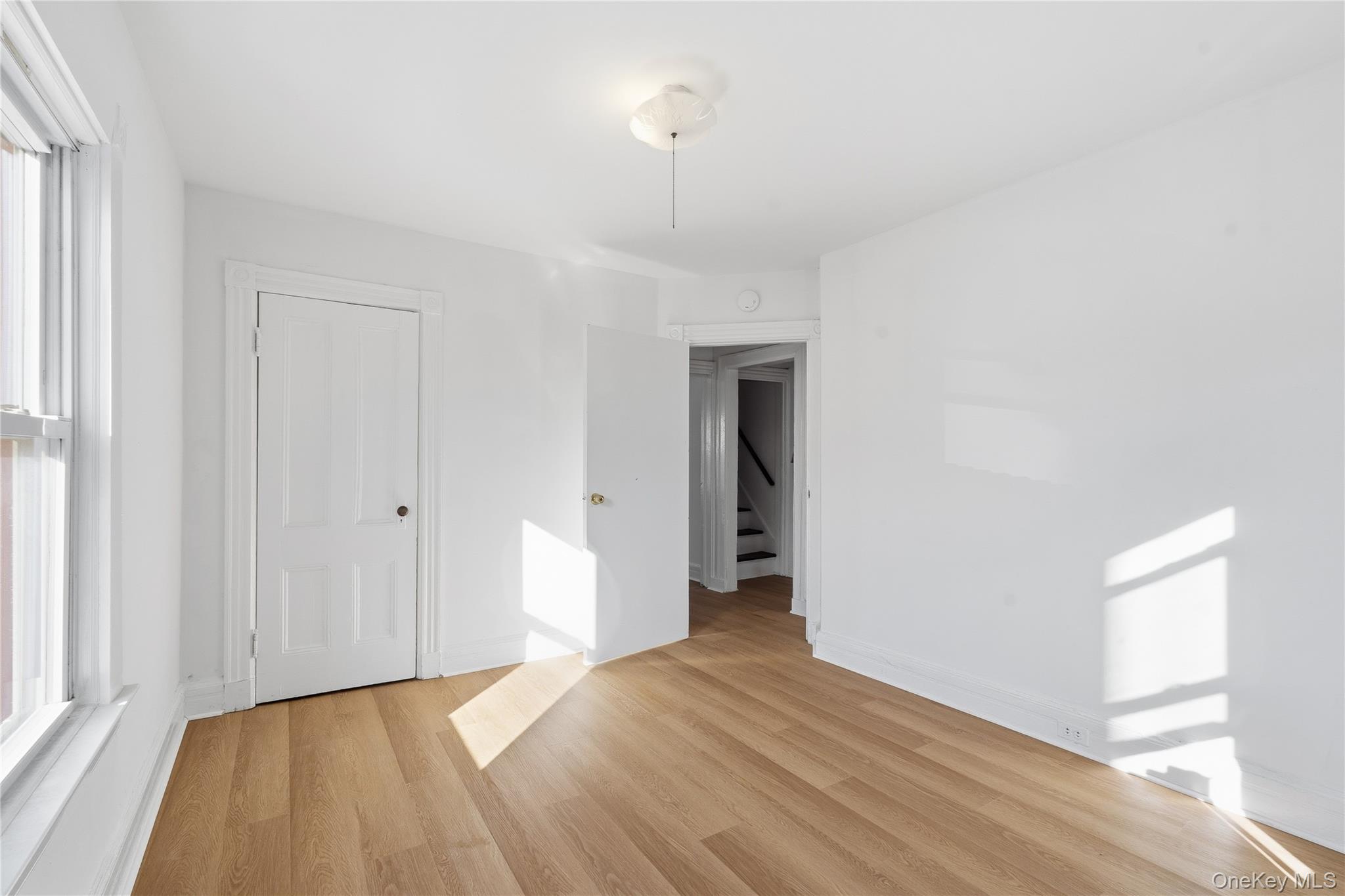 #7 photo, 226 Fourth Avenue, Pelham , NY 10803