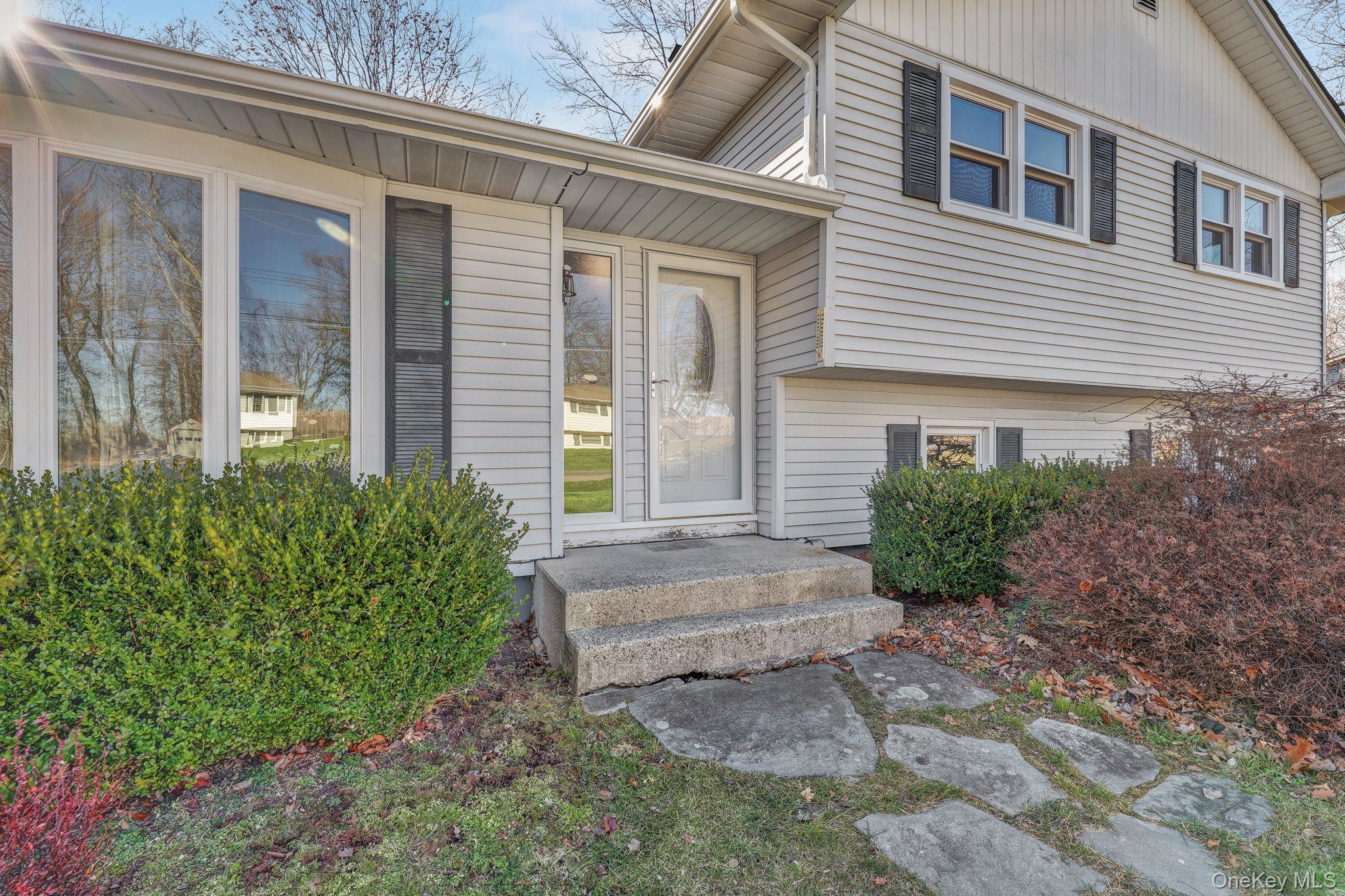 #14 photo, 21 California Drive, 纽约州 Middletown , NY 10940