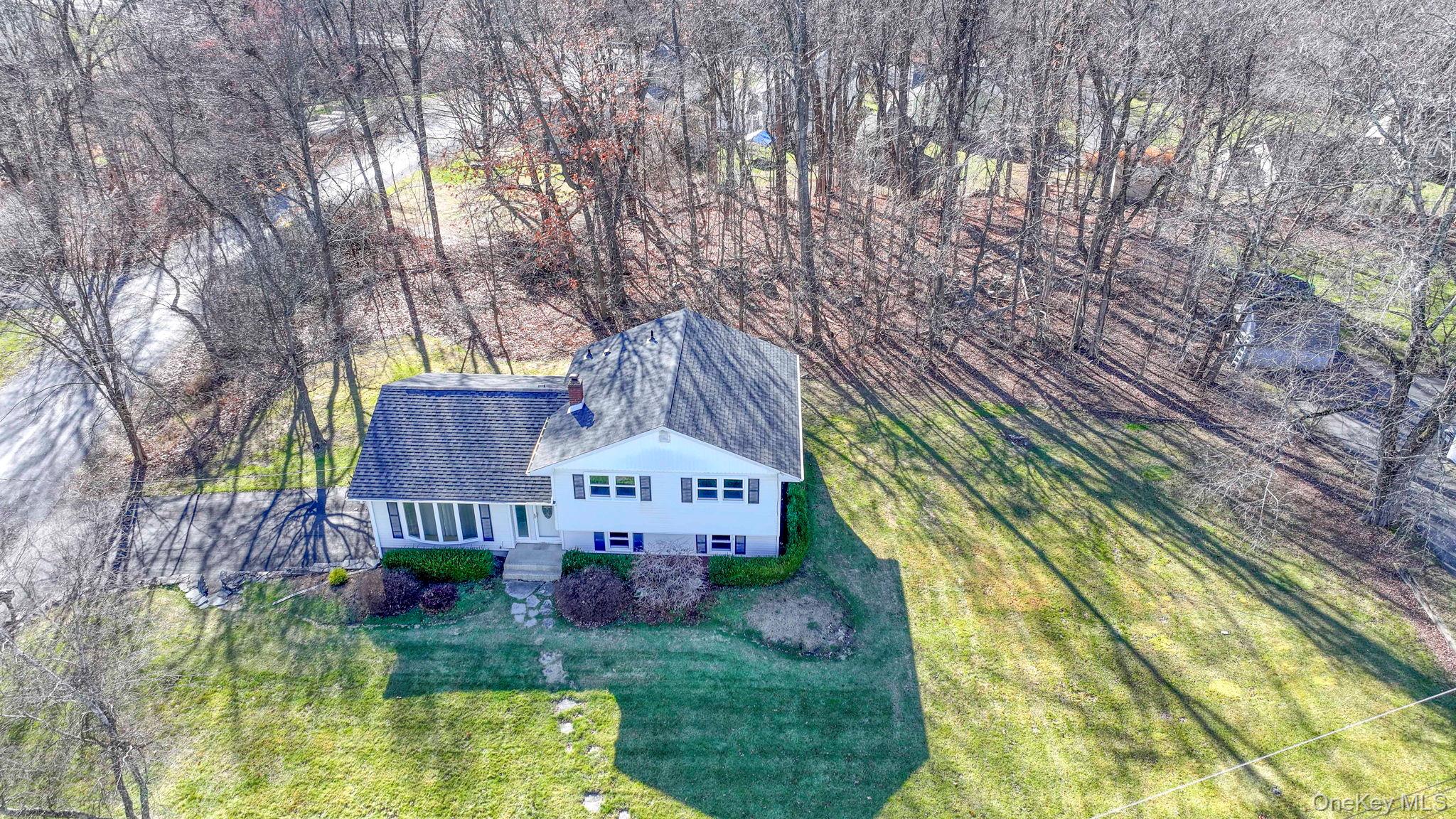 #4 photo, 21 California Drive, 纽约州 Middletown , NY 10940