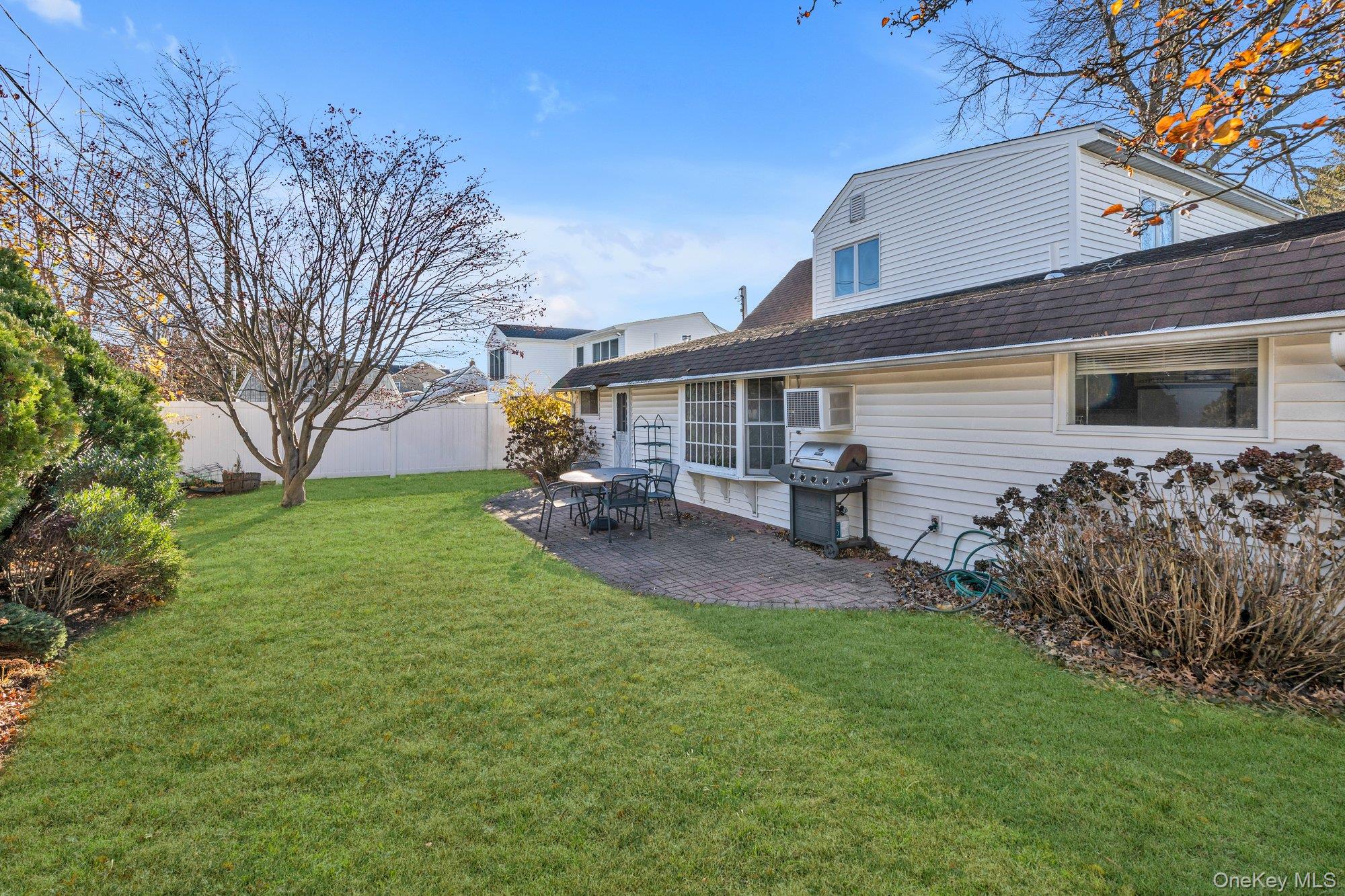 #16 photo, 25 March Lane, Westbury , NY 11590