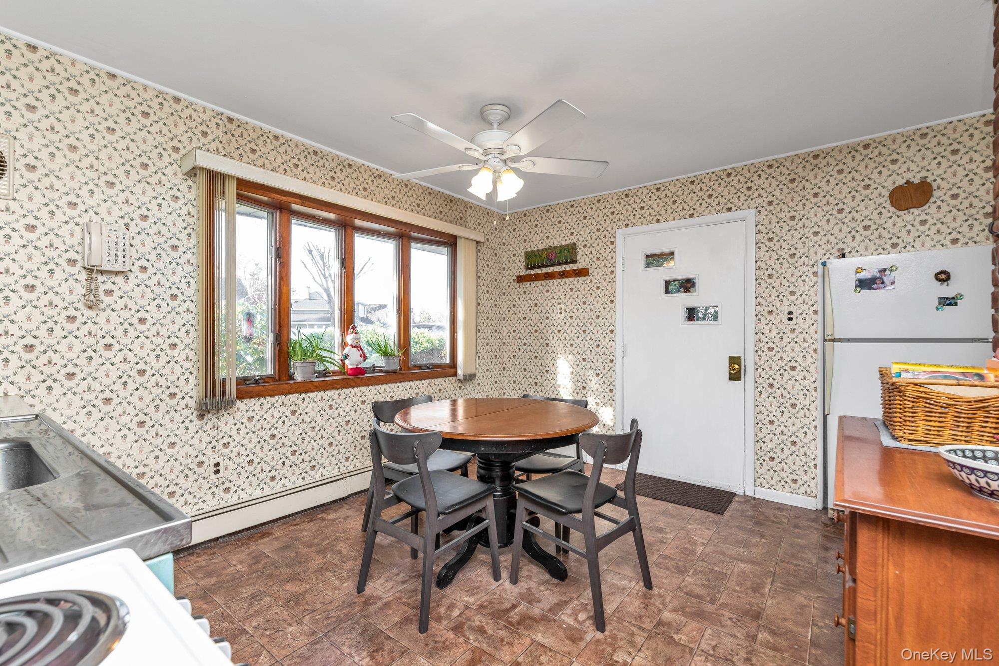 #7 photo, 25 March Lane, Westbury , NY 11590