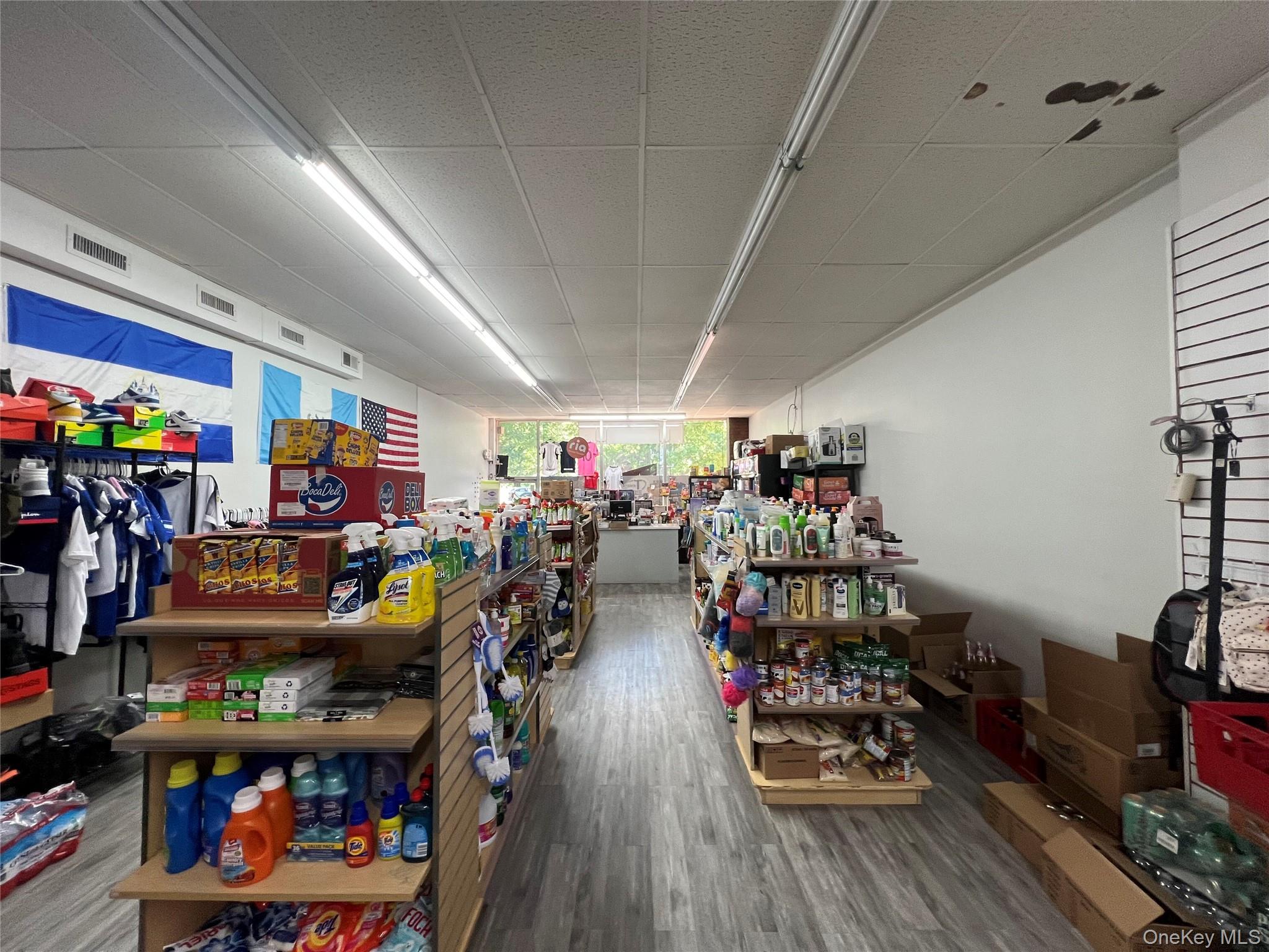 #1 photo, 120 Main Street, מחוז סאפוק Kings Park , NY 11754